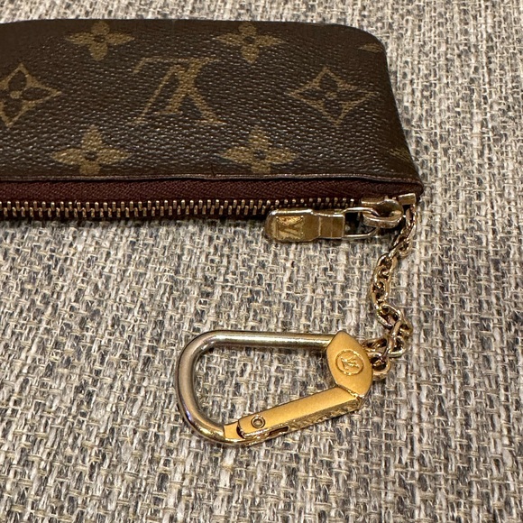 Authentic Louis Vuitton Key Pouch - Picture 5 of 8